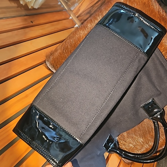 Tory Burch Ella Tote - Picture 4 of 13